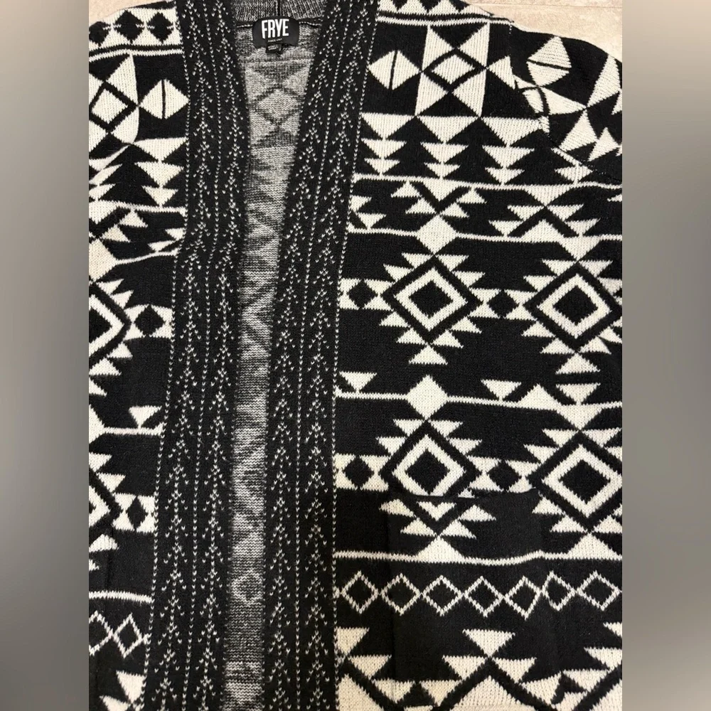 Frye Women's Patterned Cardigan BLACK WHITE Open Front Soft Cozy Pockets XXL 20